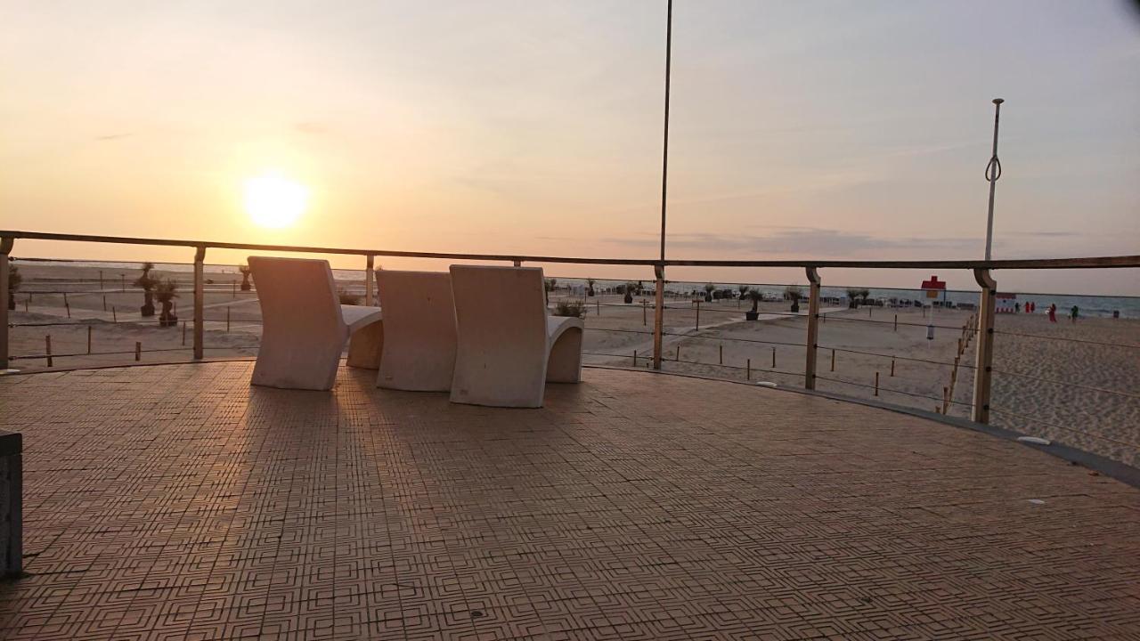 Studio Direct Aan Het Hoofdstrand Van Oostende - Naast Casino Daire Dış mekan fotoğraf