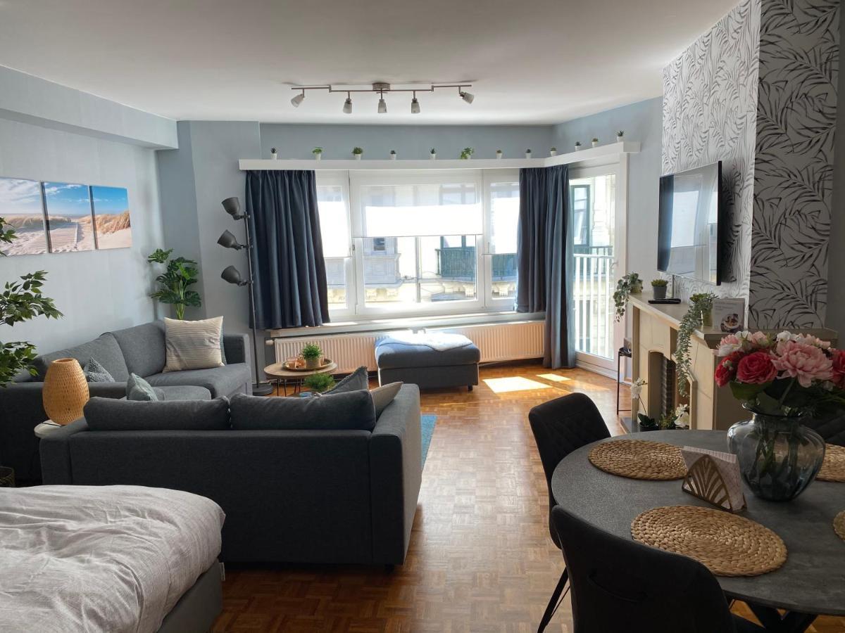 Studio Direct Aan Het Hoofdstrand Van Oostende - Naast Casino Daire Dış mekan fotoğraf